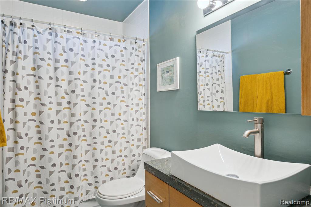 2123 Winewood Avenue, Ann Arbor, MI 48103 — Photo 22
