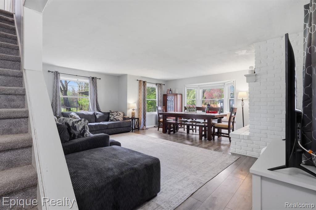 7441 Honeysuckle Road, West Bloomfield, MI 48324 — Photo 5