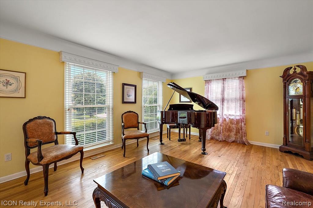 746 Birch Tree Lane, Rochester Hills, MI 48306 — Photo 16