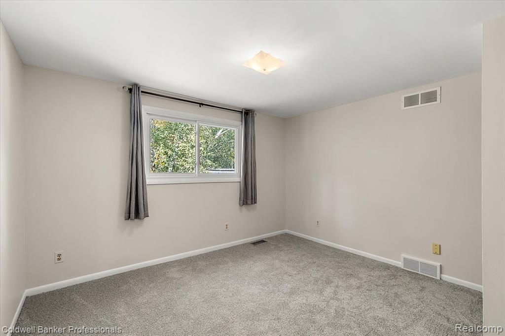 78 Carter Drive, Troy, MI 48098 — Photo 32