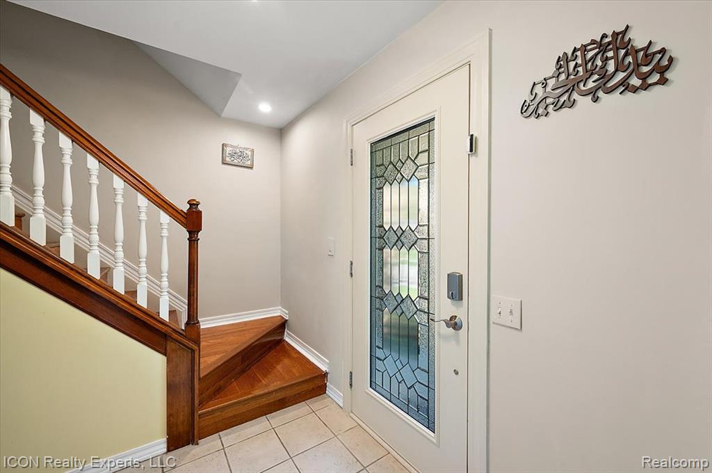 44831 Huntington Drive, Novi, MI — Photo 4