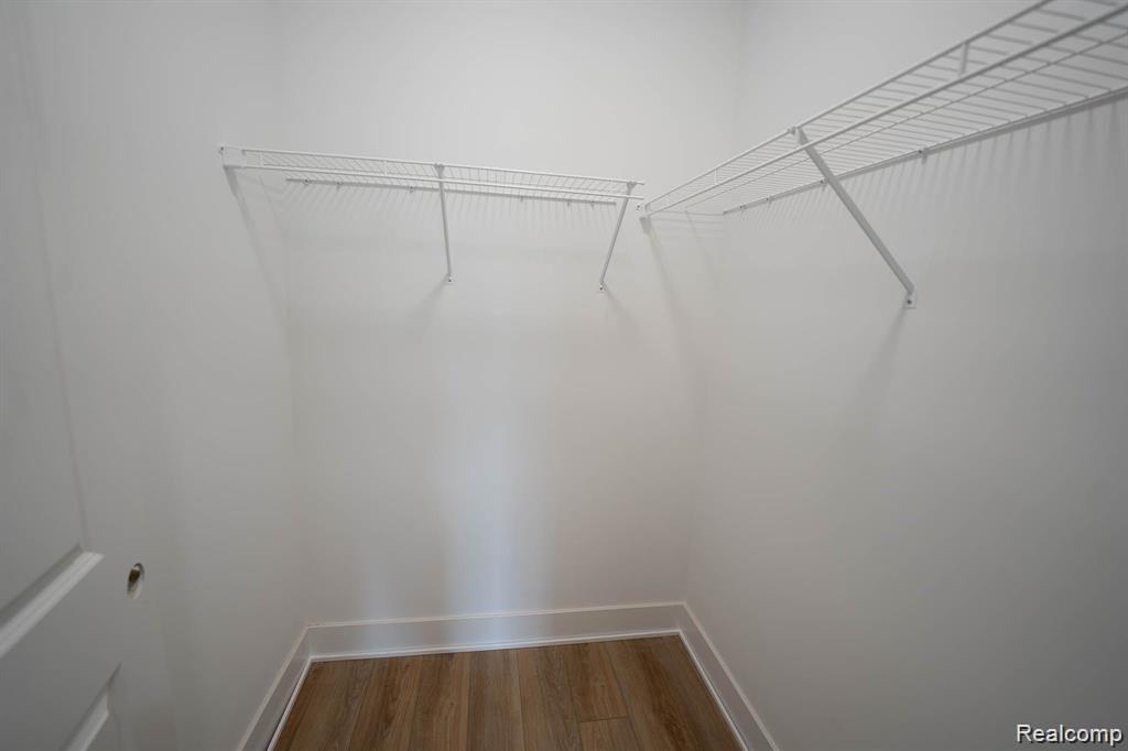 02 Textile, Saline, MI 48176 — Photo 36