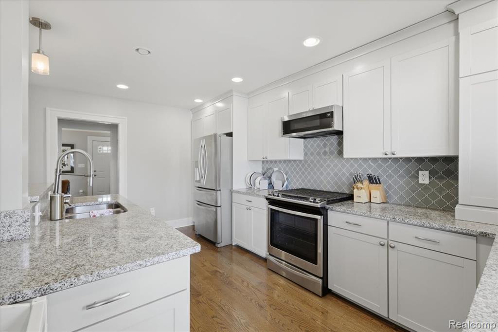707 S Laurel Street, Royal Oak, MI 48067 — Photo 14