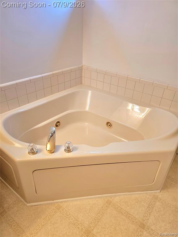 450 Lilly View Court Court, Howell, MI 48843 — Photo 18