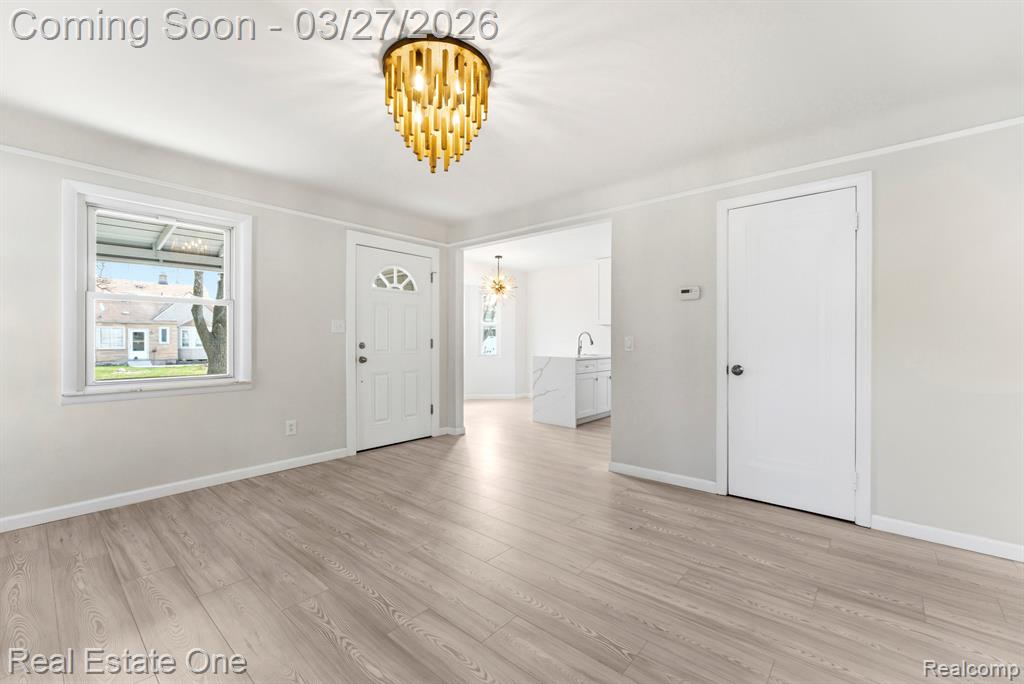 6778 Buckingham Avenue, Allen Park, MI 48101 — Photo 5