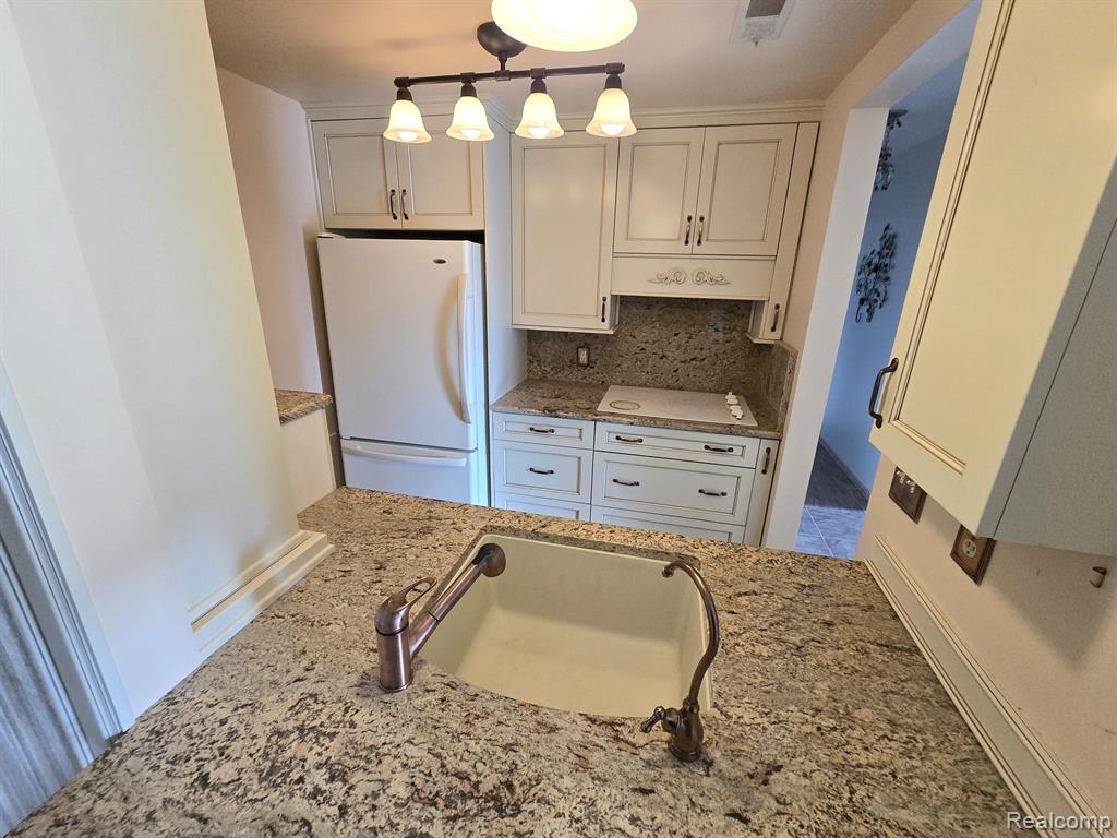 1472 W CHATEAU VERT (Unit H) Street, Ypsilanti, MI 48197 — Photo 6