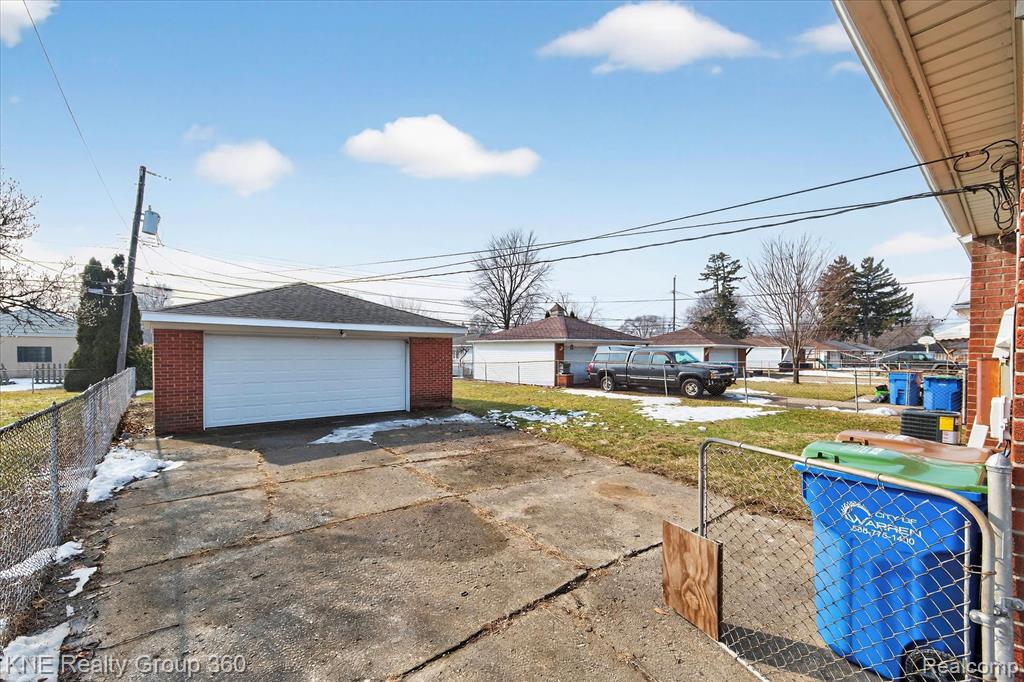 11214 Mae Avenue, Warren, MI 48089 — Photo 28