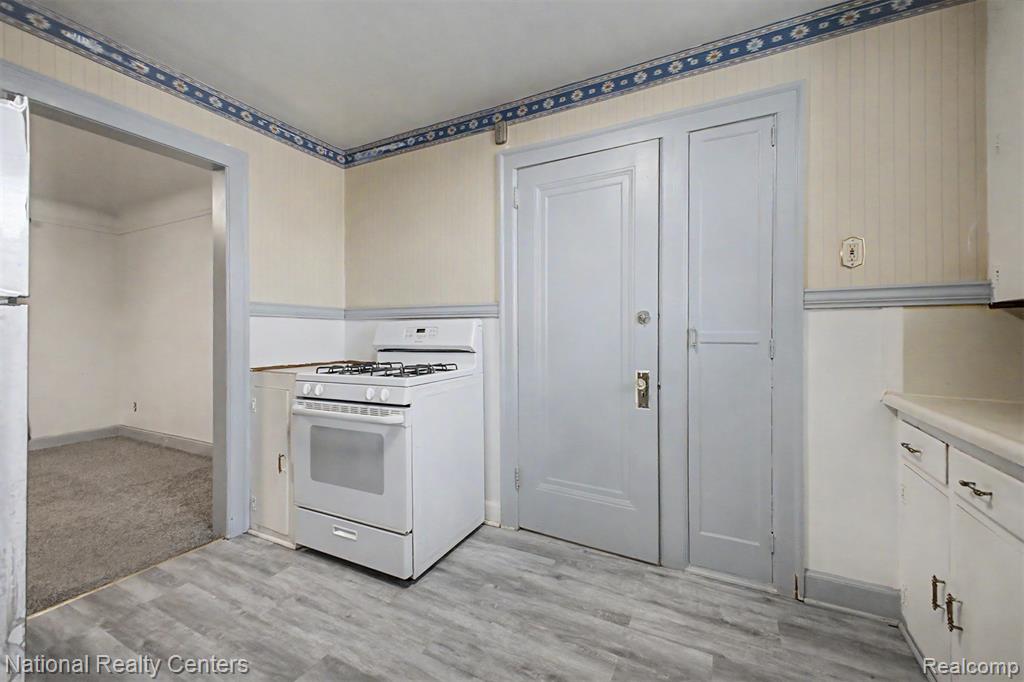6348 Coleman Street, Dearborn, MI 48126 — Photo 22