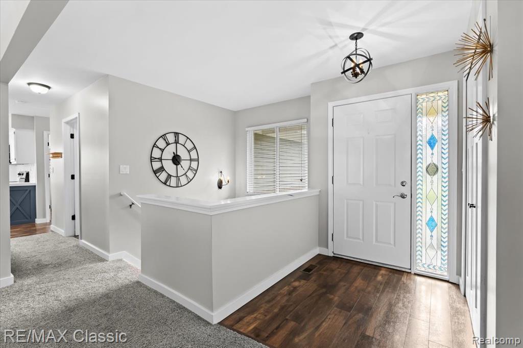 13947 Hearthstone Lane, Hartland, MI 48353 — Photo 5