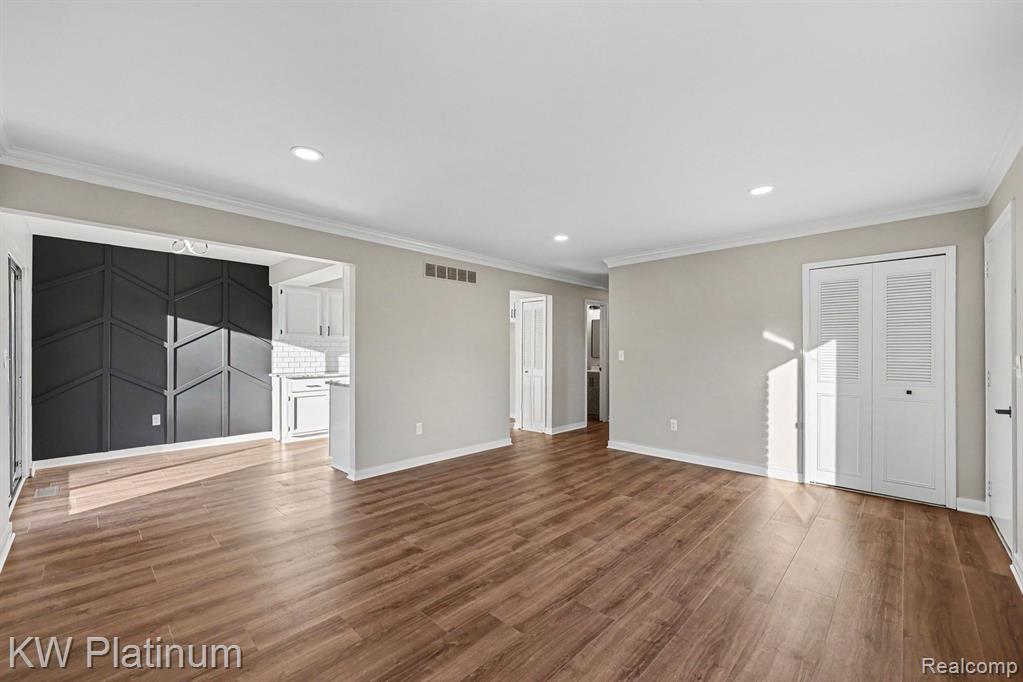 31825 Breezeway, New Baltimore, MI 48047 — Photo 6