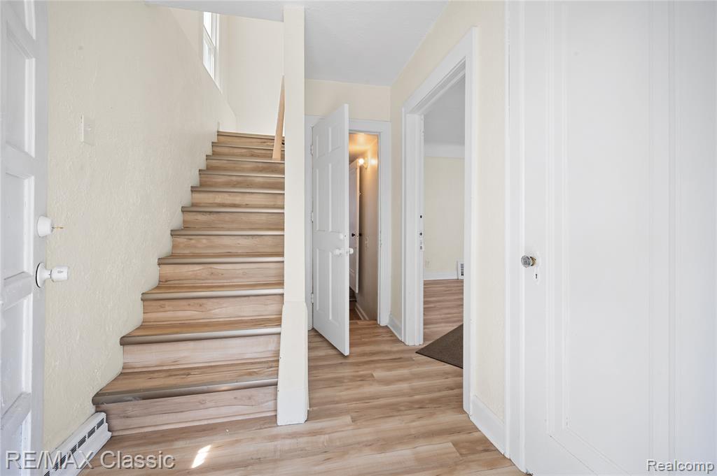 7239 Barrie Street, Dearborn, MI 48126 — Photo 38