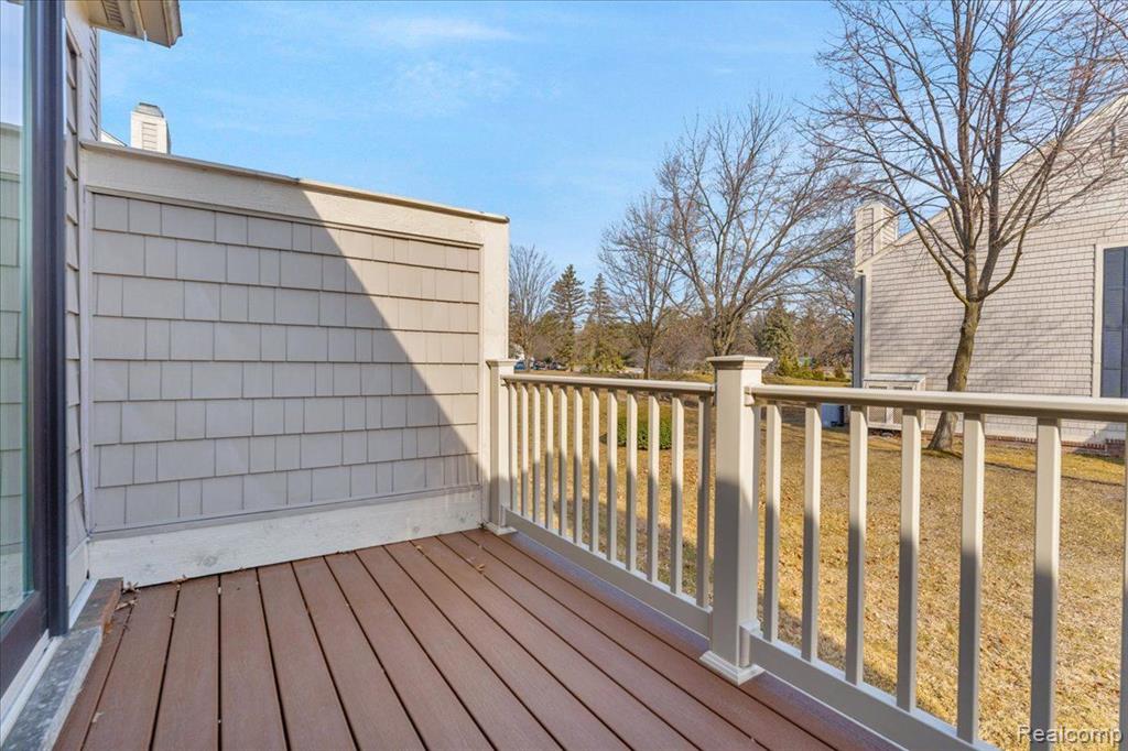 883 TARTAN Trail, Bloomfield Hills, MI 48304 — Photo 32