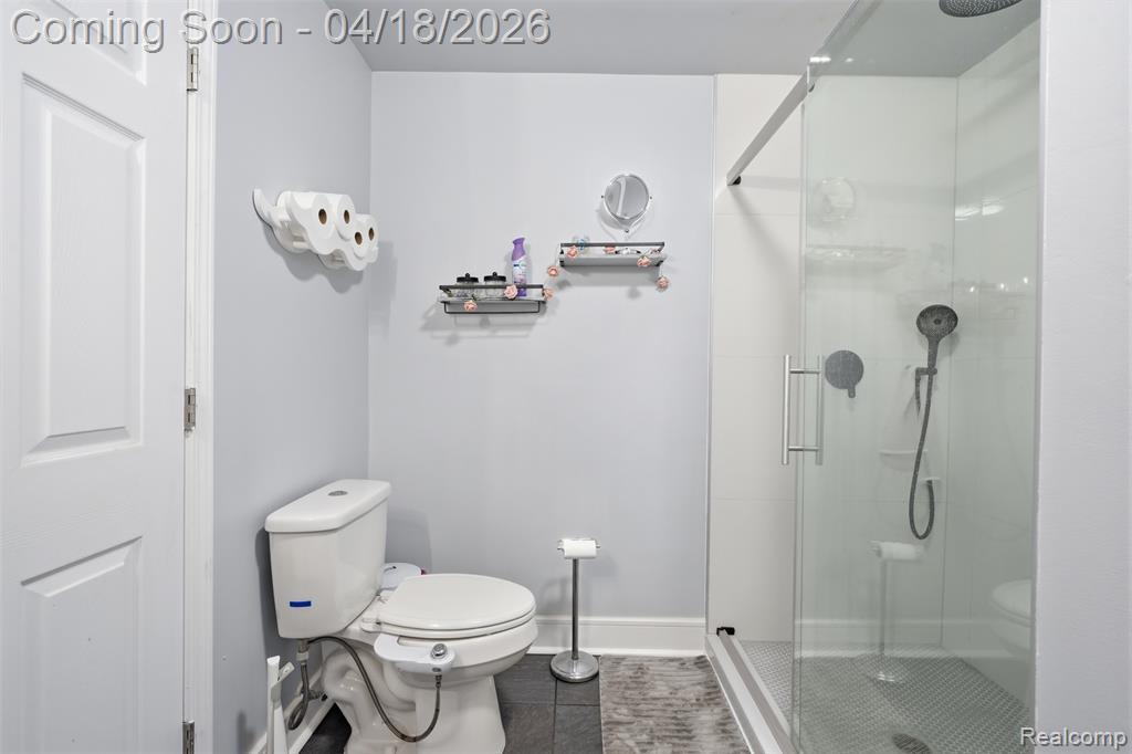 5585 Castleton Drive, West Bloomfield, MI — Photo 20