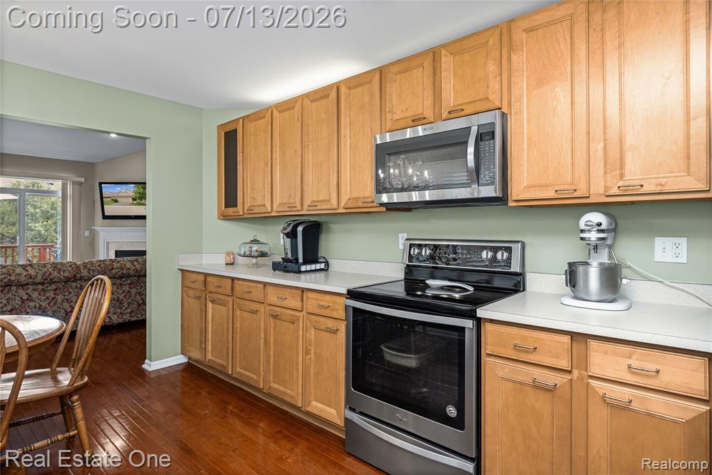 8206 Timber Trail, 82, White Lake, MI — Photo 10