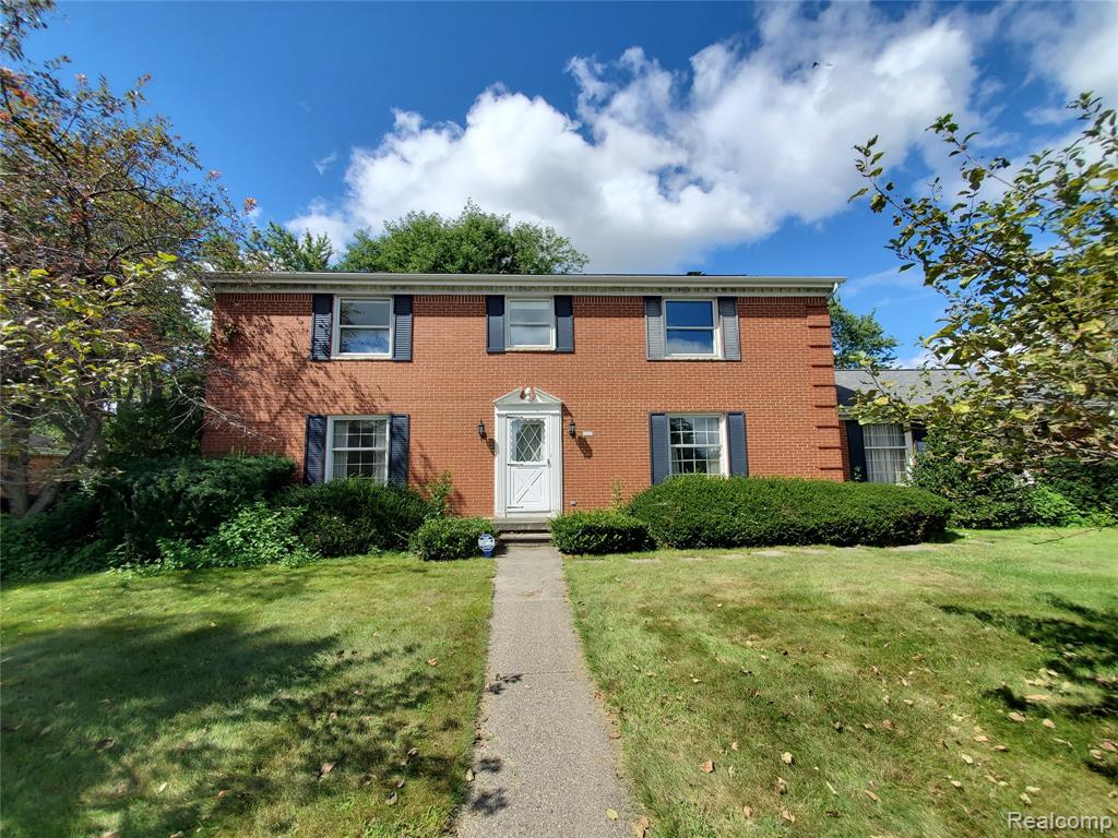 8276 Appleway Drive, Grand Blanc, MI 48439 — Photo 5