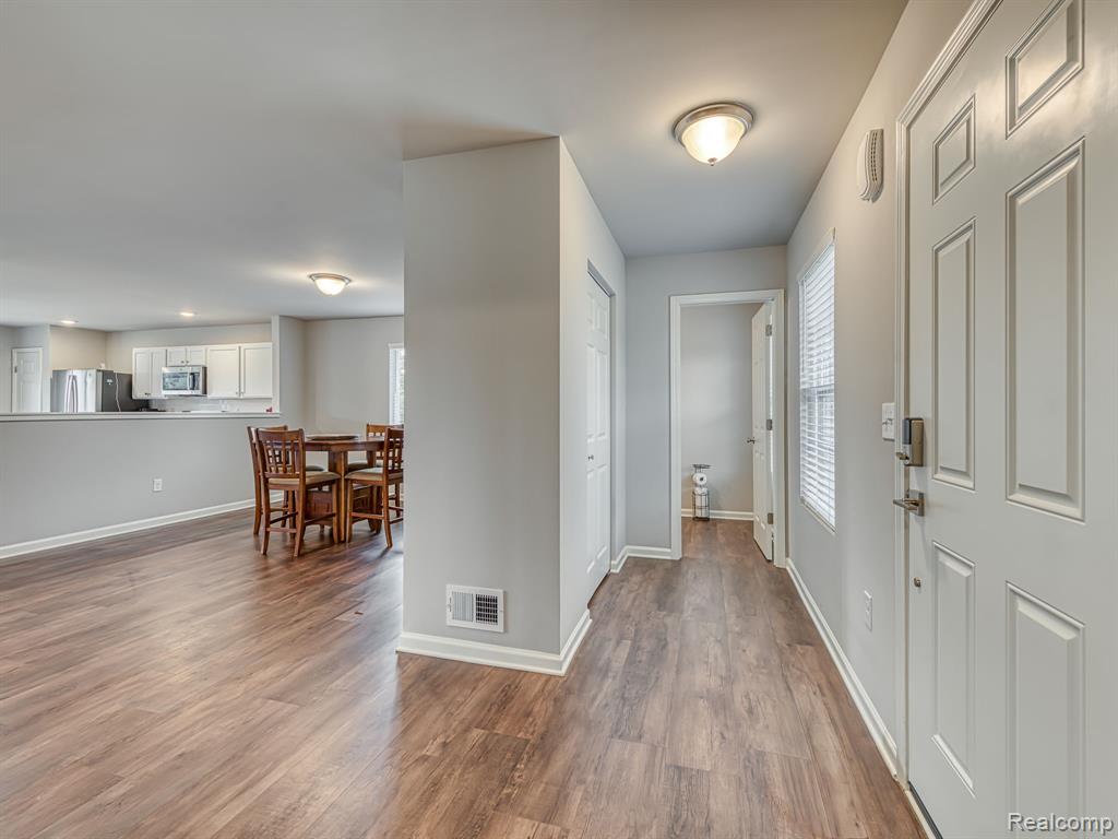410 Settlers Cove, Tecumseh, MI 49286 — Photo 13