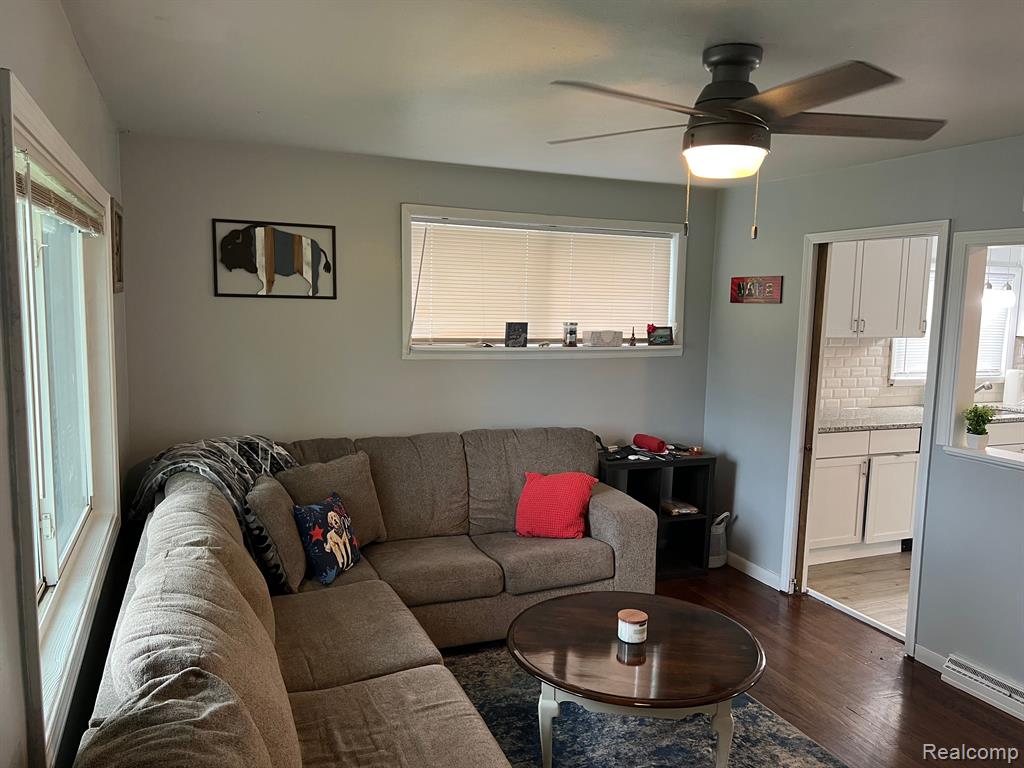 5160 HATCHERY Road, Waterford, MI 48329 — Photo 3