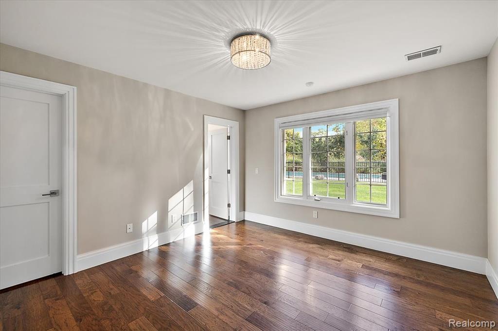 5741 Snowshoe Circle, Bloomfield Hills, MI 48301 — Photo 36