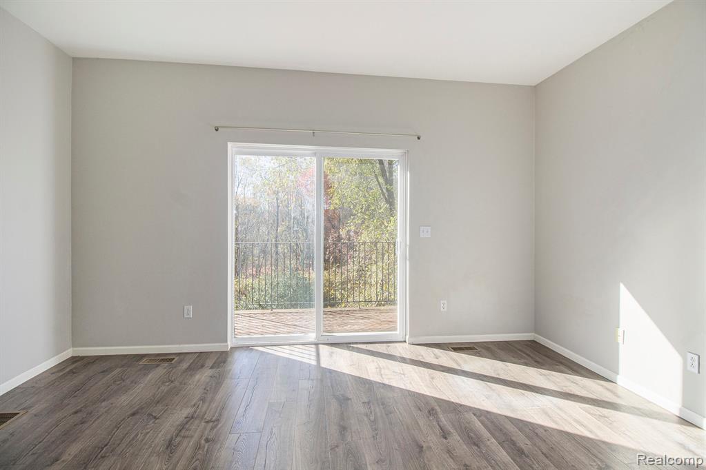 2157 Knotty Pine Trail, Howell, MI 48855 — Photo 16