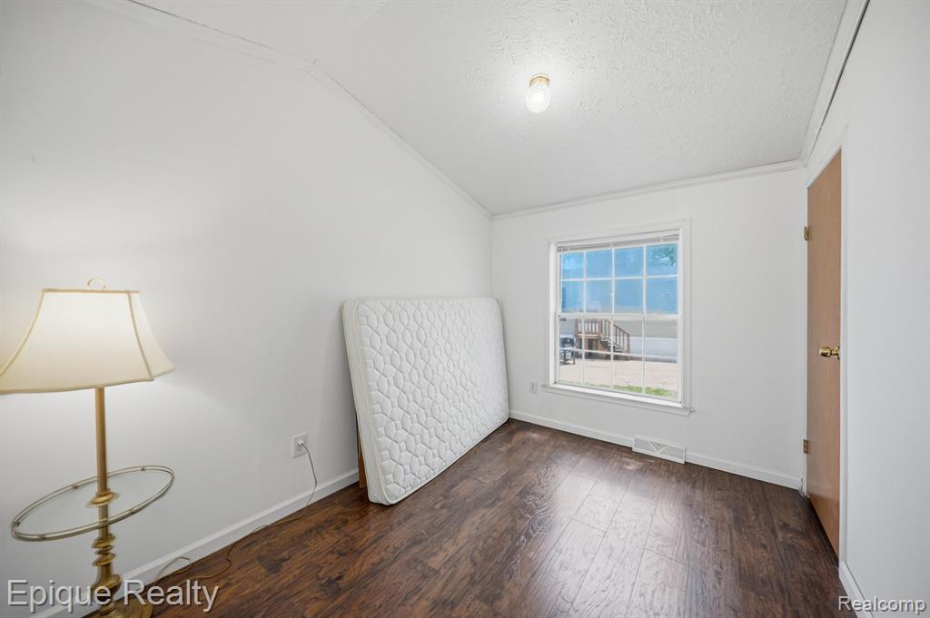 6255 Lake Drive, Augusta, MI 48197 — Photo 16