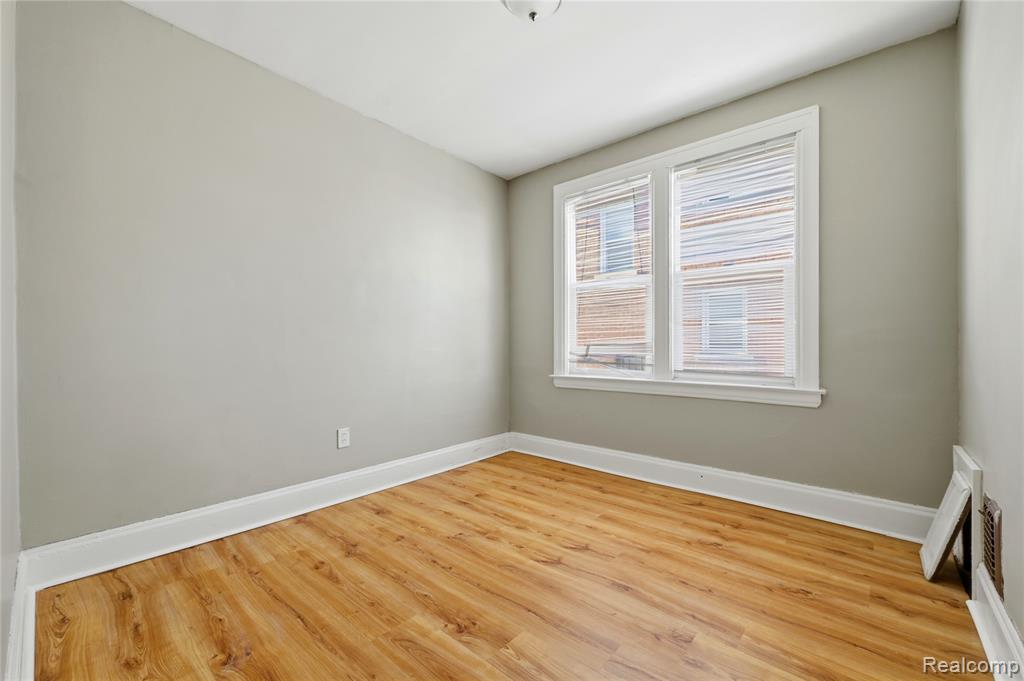4200 W Buena Vista Street, Detroit, MI 48238 — Photo 12