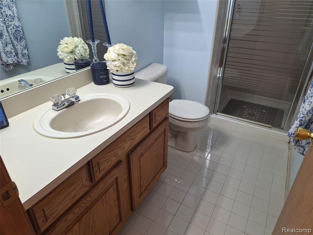 19167 Sandpiper Drive, Macomb, MI 48044 — Photo 17