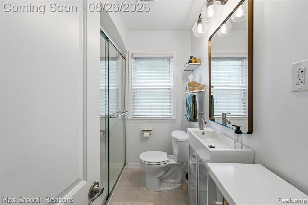 618 S Gainsborough Avenue, Royal Oak, MI 48067 — Photo 13