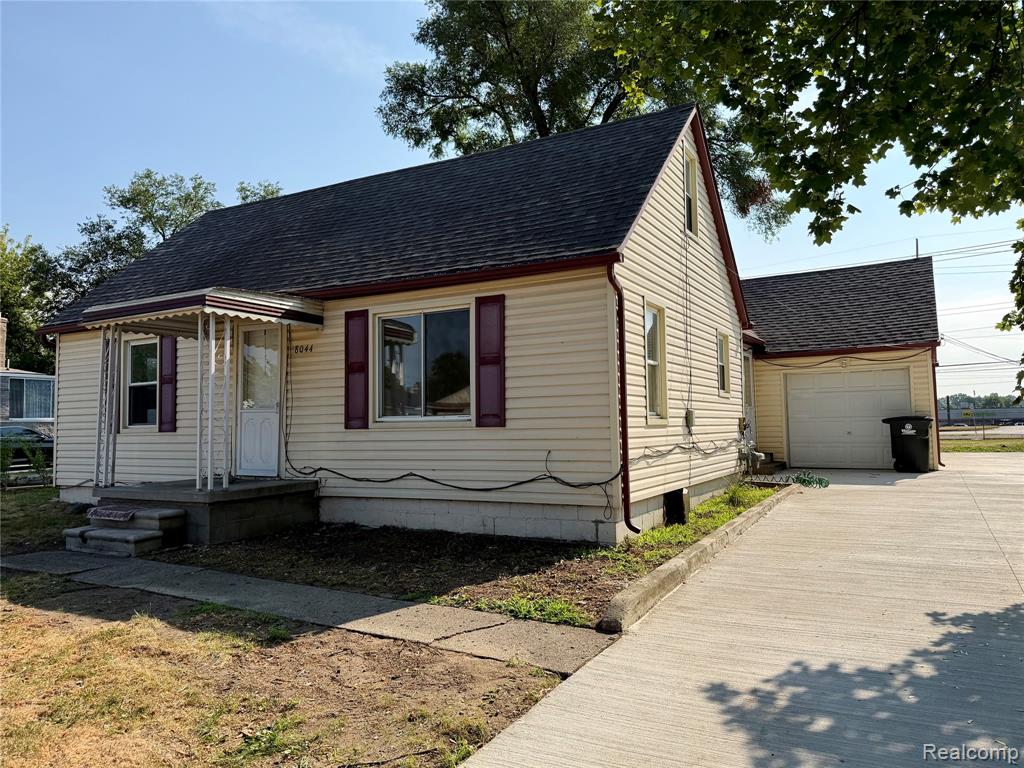 8044 FREMONT Street, Westland, MI