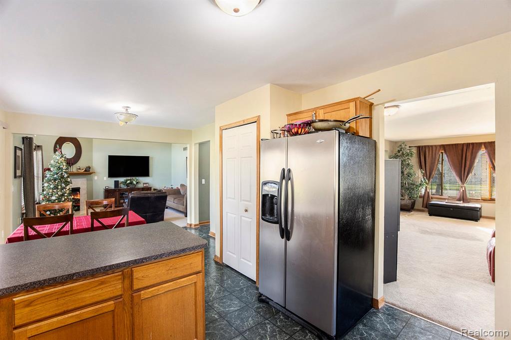 52644 CLEVELAND Street, New Baltimore, MI 48047 — Photo 7