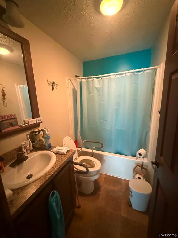 5994 N Lake Sanford Road, Sanford, MI 48657 — Photo 21