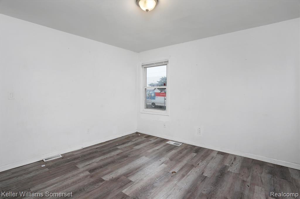 8681 ARTESIAN Street, Detroit, MI 48228 — Photo 5