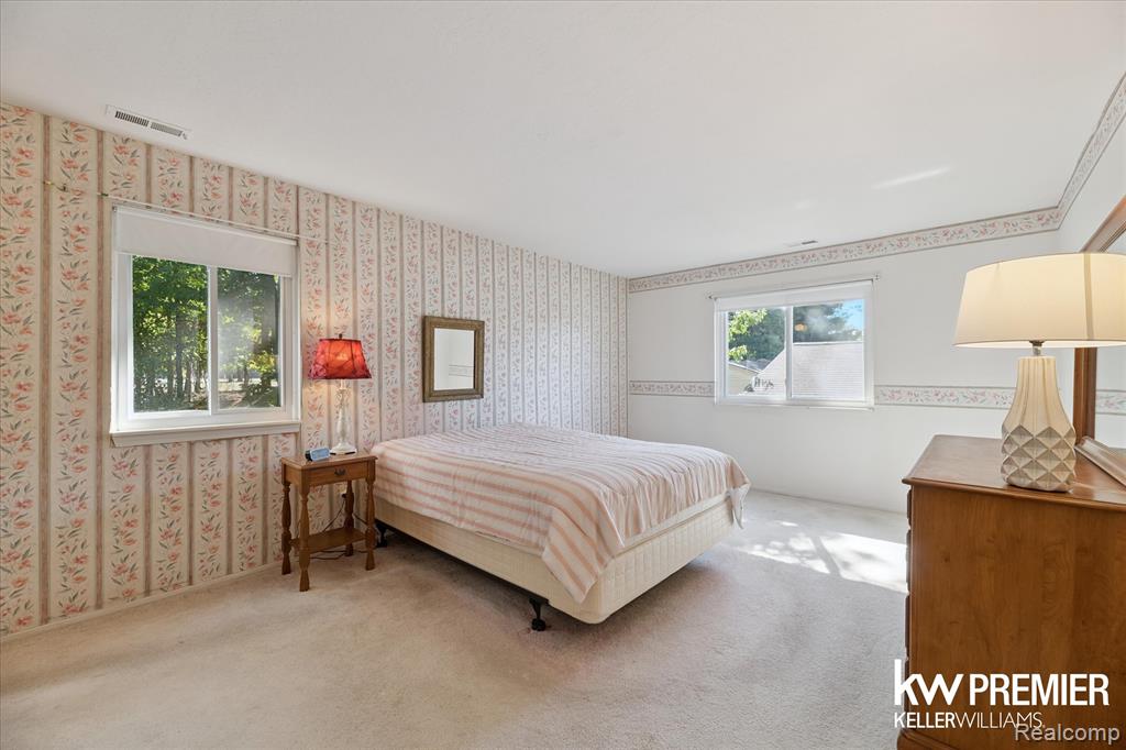 4862 Ashley Lane, Waterford, MI 48329 — Photo 12