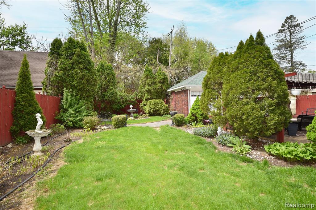 14127 Woodmont Avenue, Detroit, MI 48227 — Photo 44