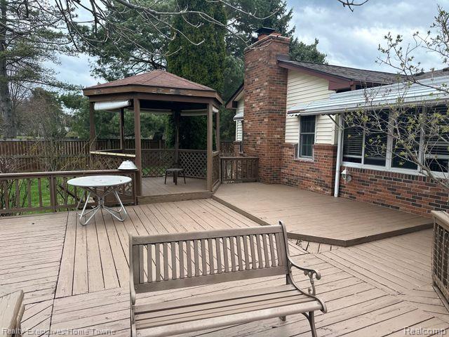 49545 SCHOENHERR Road, Shelby Twp, MI 48315 — Photo 33