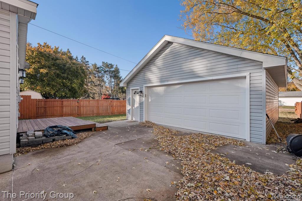 5235 Drayton Road, Clarkston, MI — Photo 40