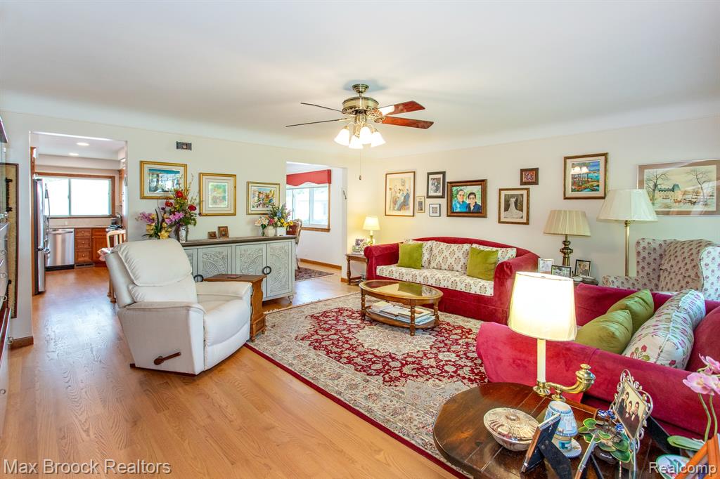 14271 Lincoln Street, Oak Park, MI 48237 — Photo 8