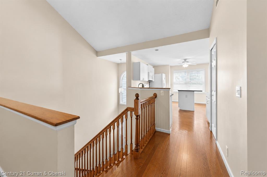 5237 Royal Vale Lane, Dearborn, MI 48126 — Photo 5