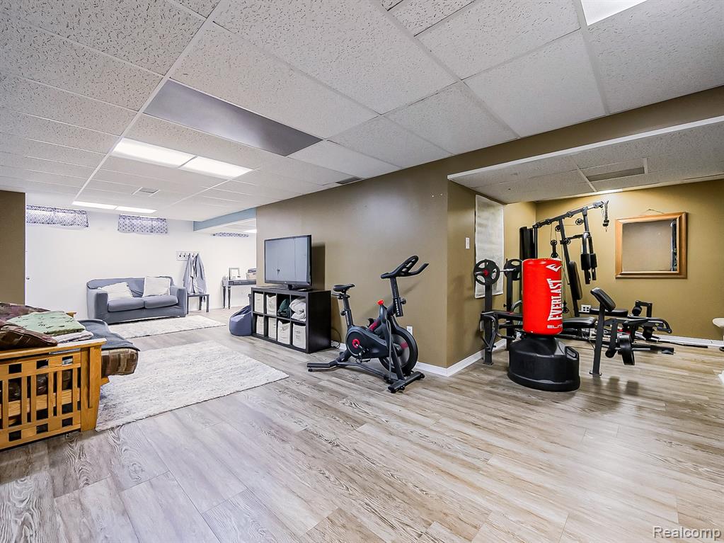 25911 Buckminster Drive, Novi, MI — Photo 35