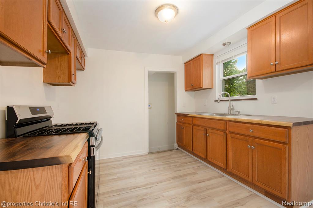 4356 HARVARD Road, Detroit, MI 48224 — Photo 9