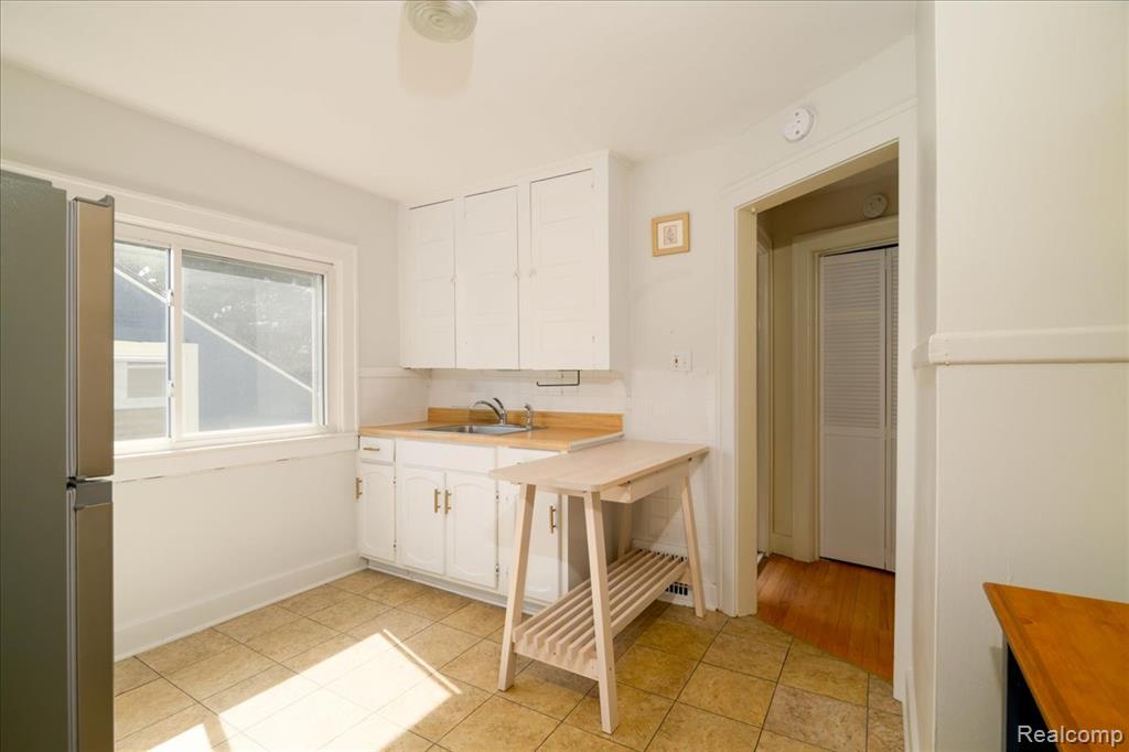 967 Alberta Street, Ferndale, MI 48220 — Photo 16