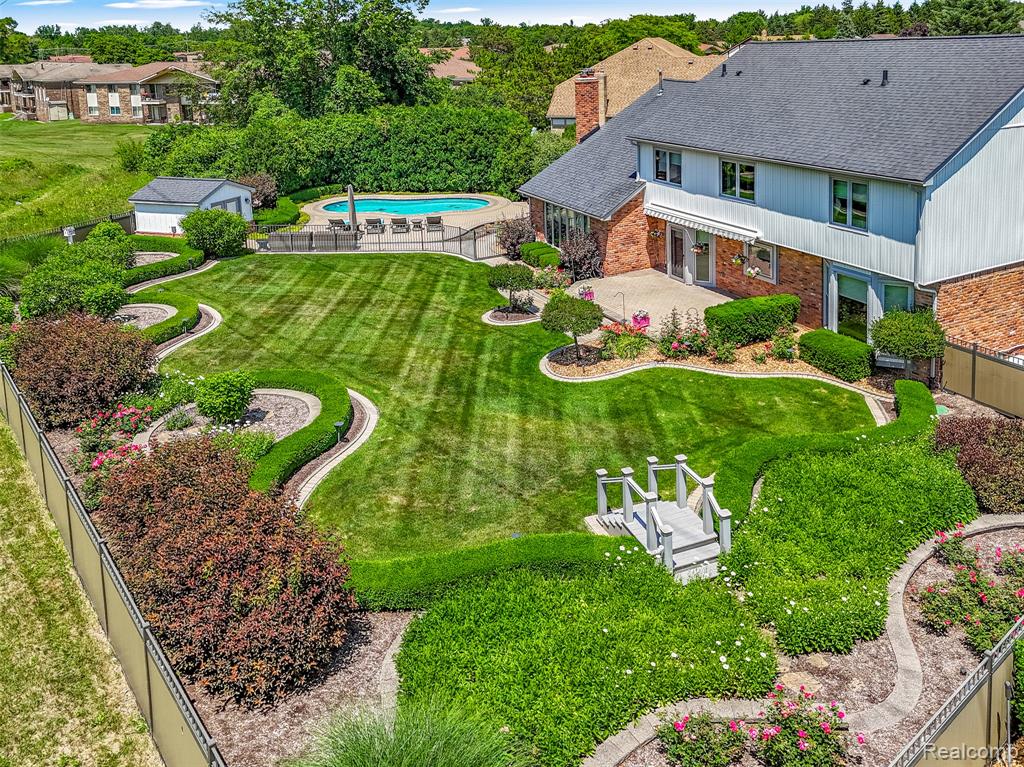 48367 Lake Valley Drive, Shelby Twp, MI 48317 — Photo 56