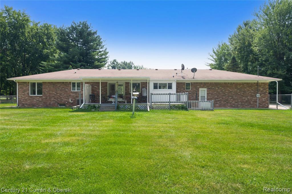 13680 S Seymour Road, Montrose, MI 48457 — Photo 9