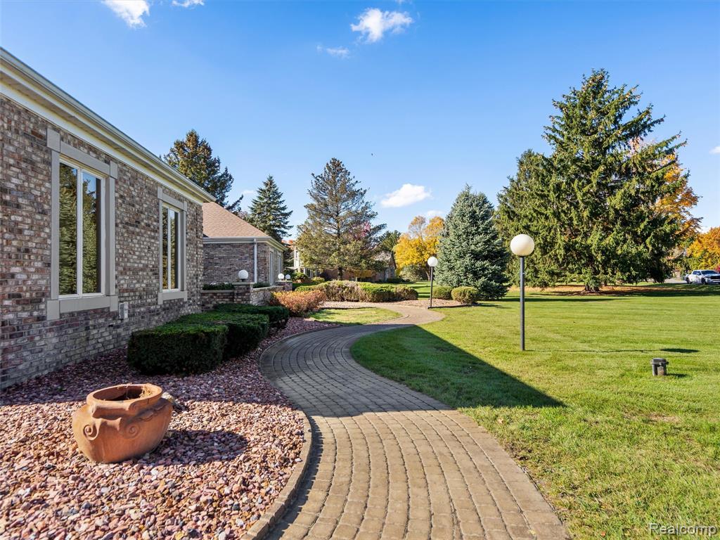4227 Newcastle Drive, Clarkston, MI 48348 — Photo 57