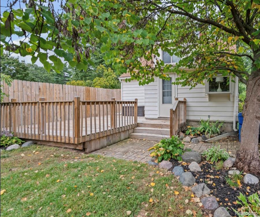 4369 Richalva Court, Waterford, MI 48329 — Photo 24