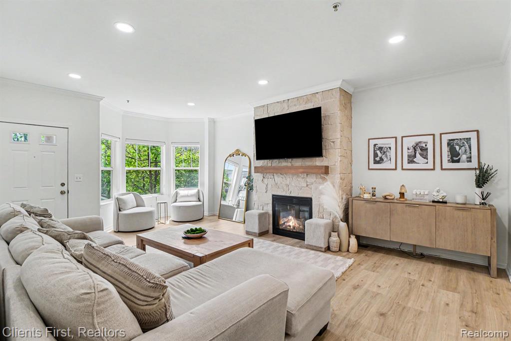 41639 Tera Lane, Novi, MI — Photo 8