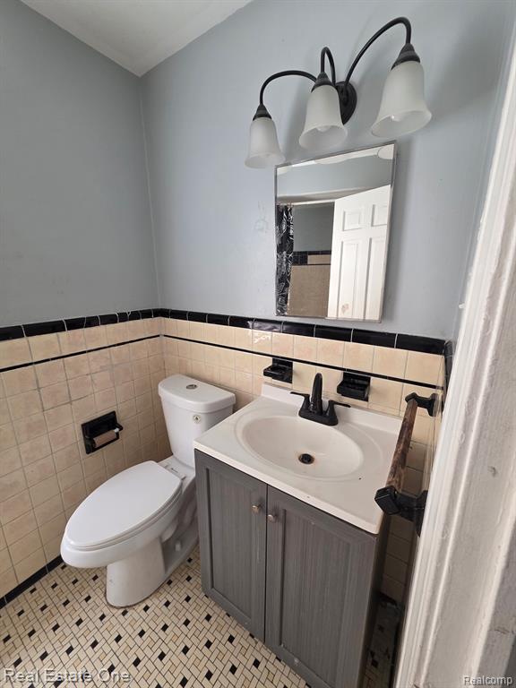 8728 W 7 Mile Road - Photo 5