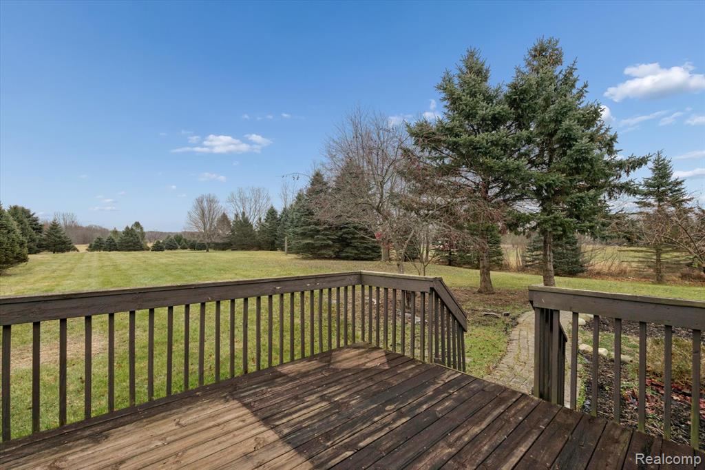 7183 Miller Lane, Grand Blanc, MI 48439 — Photo 36