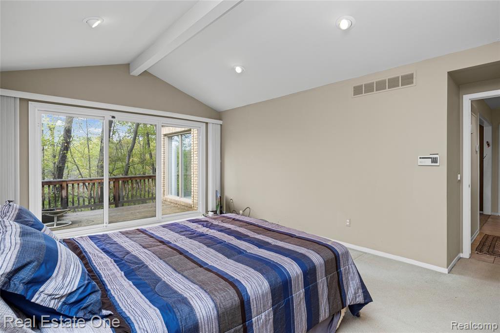 5000 Mirror Lake Court, 19, West Bloomfield, MI 48323 — Photo 30