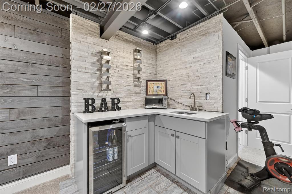 801 Linden Way, Auburn Hills, MI 48326 — Photo 39