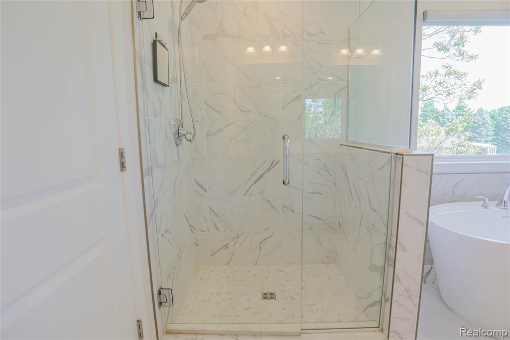 13101 Valencia Drive, Utica, MI 48315 — Photo 78